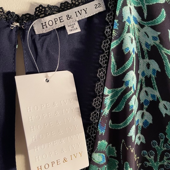 New! Hope & Ivy Dress - Picture 5 of 11